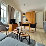 451, Seepark Apartment *