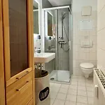 451, Seepark *
